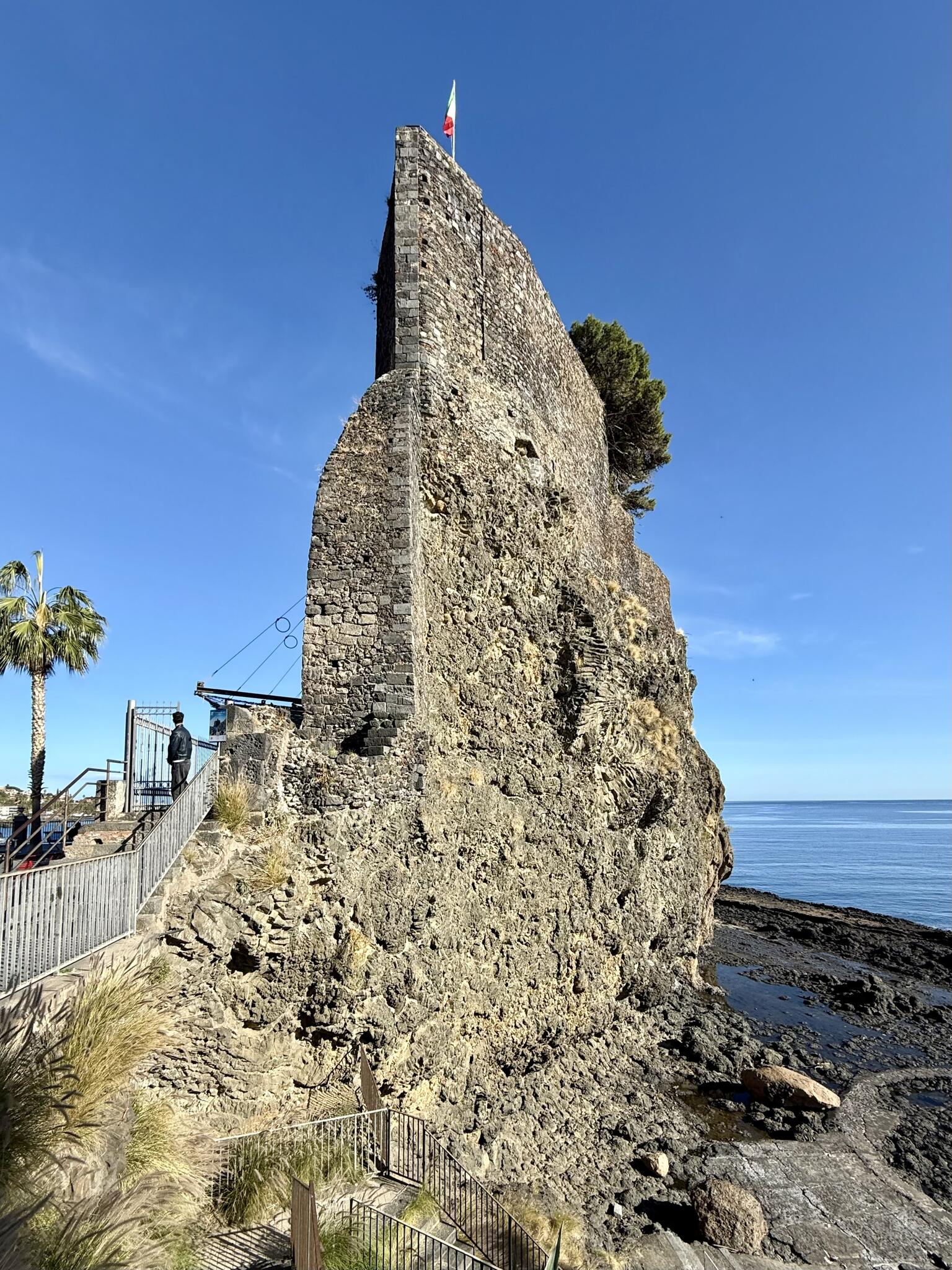 Aci Castello et Aci Trezza